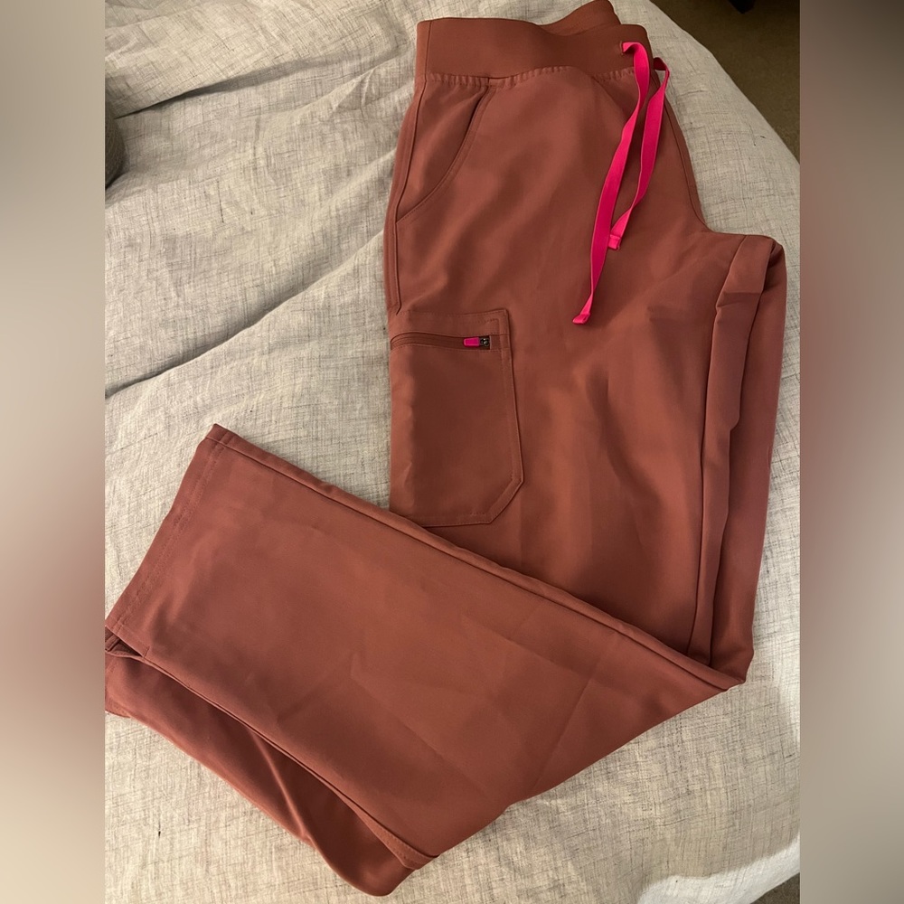 Mauve figs pants
